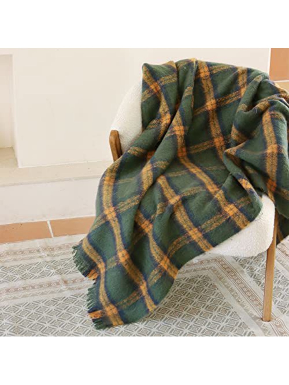 Green Plaid Throw Blanket - Cozy Checkered Home Throw